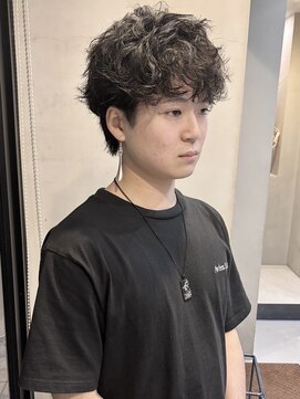 ヘアー アイス ルーチェ(HAIR ICI LUCE) メンズ/ショート/眉毛/スパイラル/無造作/大矢