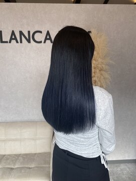 ブルーブラック