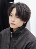 束感コンマバング黒髪ショートウルフセンターパートビジネスヘア