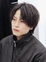 エイド 本店(aid)&nbsp;束感コンマバング黒髪ショートウルフセンターパートビジネスヘア