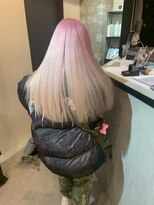 ペレ 原宿(PELE)&nbsp;ピンクベージュ/アンブレラカラー/クールショート/前髪/原宿