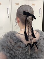 ウタシロイロ(uta shiroiro)&nbsp;タイトヘアセット