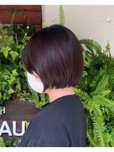 スクエアウーノ 博多(SQUARE*UNO HAKATA) 襟足ちょこん♪艶感ショートボブ