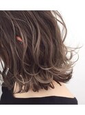 外国人風ウェービーボブ ハイライトバレイヤージュ グレージュ　