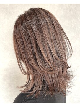 ムード カナザワ(mood kanazawa) 動きの出るレイヤースタイルはカラーでも動きを出します！