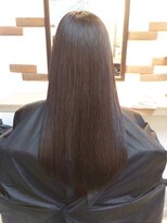 スローネ(THRONE)&nbsp;髪質改善トリートメントで艶髪／20代30代40代／新宿