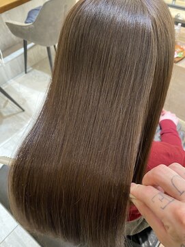 プラム 銀座店(plum ginza) ブルーブラック/髪質改善/縮毛矯正/銀座