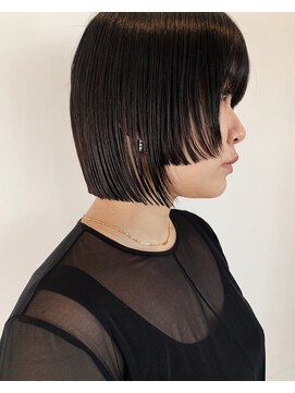 サクラ オモテサンドウ(SAKURA) ステップカット　切りっぱなしボブ　マチルダボブ　前髪表参道