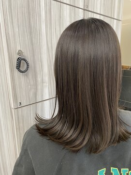 ノーム バイ アウラ(norm. by aura) オリーブ　マット　つや髪　ハイライト　カラー