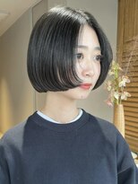 ヤイエ 青山店(yiye)&nbsp;切りっぱなしボブ/ミニボブ/ワンレンボブ/ベージュ/暗髪