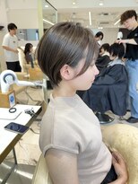 アンド ストーリーズ(&STORIES)&nbsp;ショートボブ髪型20代30代前髪あり前髪なし面長丸顔【荒牧】AY