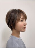 20代30代40代　ふんわり大人ショートボブレイヤースタイル