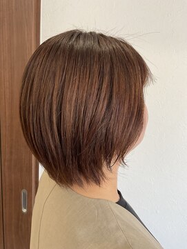 アリー(Ari-) 量が多い方でもまとまる長めショート