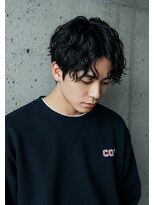 キャンバス バイ ネオリーブ 横浜西口(Canvas by neo.)&nbsp;センターパートスパイラルパーマ黒髪刈り上げ