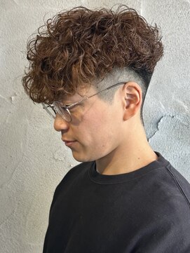 ニアウ 高崎店(Niau) スペインカールメンズパーマ外国人風パーマフェードバーバー高崎