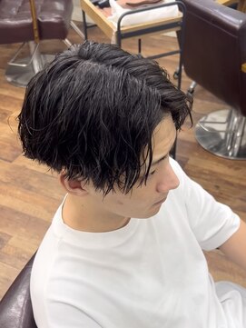 メルシー トータル ブランディング サロン(merci TOTAL BRANDING SALON) メンズ緩めツイストスパイラルパーマ センターパート