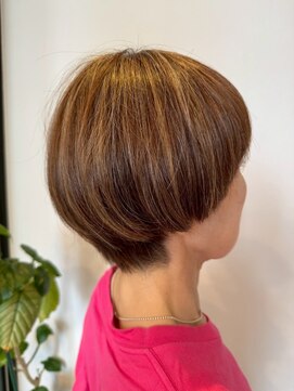 ホワイトストーン WHITE STONE 丸みフォルムショート