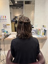 コワファースト長崎シャンプーボーイ 2nd(COIFF1RST 長崎 SHAMPOO BOY)&nbsp;ヘアセット お呼ばれアレンジ ハーフアップ