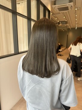 白髪ぼかし/レイヤーカット/髪質改善/オリーブベージュ