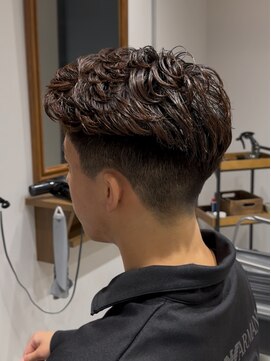 グルーマーズクレッジ 渋谷店(GROOMER/S CREDGE) men's/メンズ/フェザーパーマ/サーフカール/スペインカール/渋谷