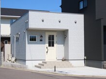 coco hairの雰囲気（シンプル可愛い外観が目印）