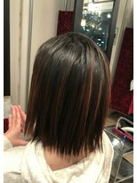 デュース ヘアーメイクス(DEUCE Hair Makes) 切りっぱなし スタイリッシュボブ