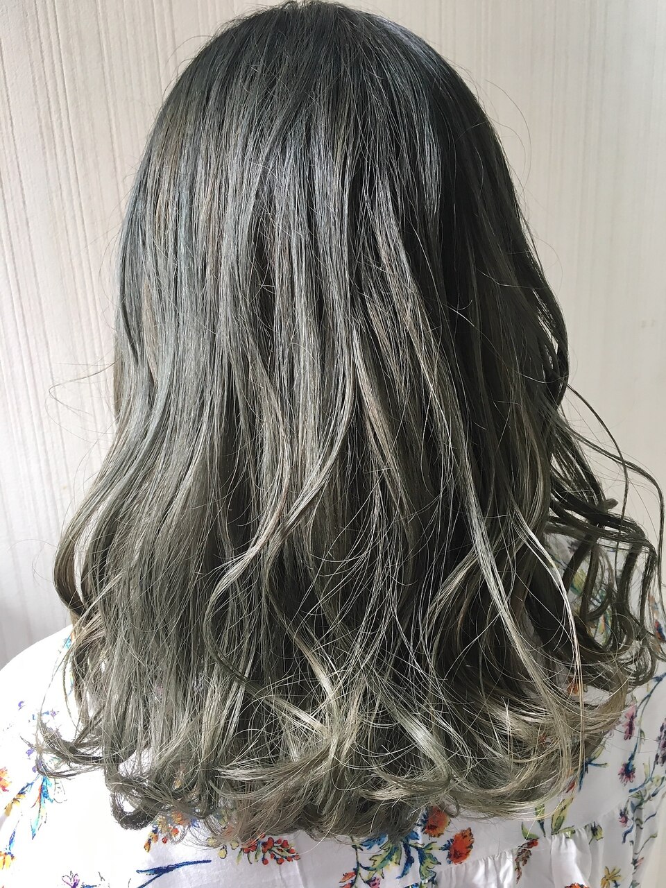夏カラー グラデーション カーキ グレージュ:L013187188 夏カラー グラデーション カーキ グレージュ:L013187188