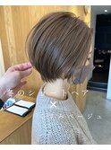 くすみベージュ