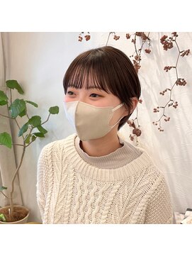 マウロア(MAULOA) “丸みショート 黒髪 シースルー 耳かけ”中西英美子