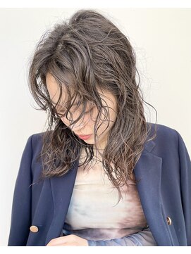 ジュリエッタ(giulietta) ロングパーマ　ウェーブパーマ　デジタルパーマ