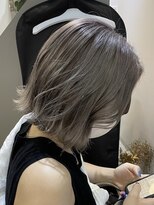 ジエクト ヴィシア(The Ect VIXIA)&nbsp;シルバーグレージュ　ボブ　モードヘア　グレーベージュ