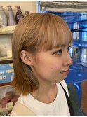 /ぱつっとボブ×ミルクティーベージュ