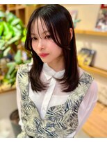 ルエ(rue) 大人可愛い*レイヤーロング*前髪あり*黒髪