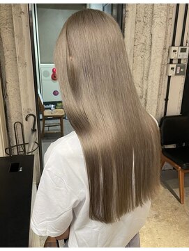 エース (ACE) 【ACE横浜】ミルクティーベージュ×ストレート仕上げ