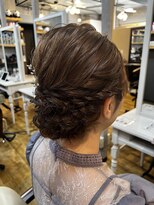 ラシクベル(Lashiku Belle)&nbsp;ふわふわシニヨン