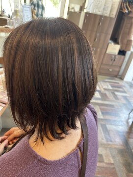 アローズ 大牟田店(arose) 30代40代の方に人気☆外ハネワンカール軽めヘアスタイル
