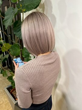 メリー オオサカ(Merly Osaka) white ash × bob