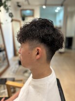 フリー(Free)&nbsp;短髪×波巻きパーマ【平塚・秦野・二宮・小田原・茅ヶ崎】