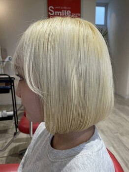 スマイルピュア(Smile pure)の写真/〈ご予約はお電話でお問合せください◎〉あなたの"なりたい"が叶う♪ハイトーンだけど艶感溢れるカラーに＊