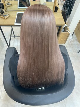 エリス ウメダ(Eliss umeda) 暖色系ミルクティーベージュ