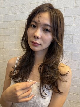 エイティヘア(Eighty hair) 大人かわいいミディアムフェザーカール