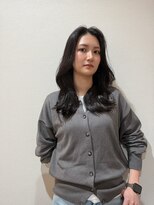 チザン(TIZAN)&nbsp;色気と抜け感の韓国風レイヤーミディ