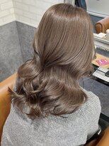 ルノン フィージュ(LUNON fieju)&nbsp;黒髪クラゲヘアーオリーブグレー小顔ココアベージュ