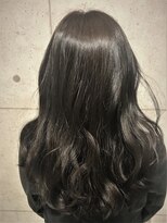 アンナ ヘアアンドアイズ(AnNa hair&eyes) グレージュロング