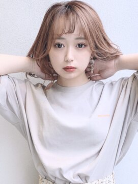 オベリン(Oberin) キュートな肩で揺れるミディアム