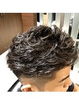 エヌドットバーバー ギンザ(N.BARBER GINZA)&nbsp;フェードカット/ウェーブパーマ/かきあげパーマ【銀座】<理容室>