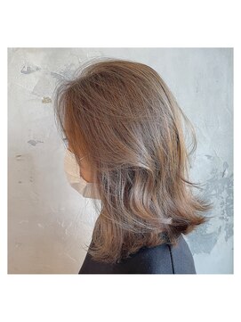 カムジーヘッド(COMEGHEAD) ブリーチ無し　透明感ベージュ