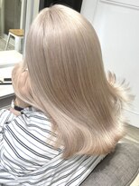 シーン(seen)&nbsp;【くびれヘア×ホワイトベージュ】小顔カット　シルキーベージュ