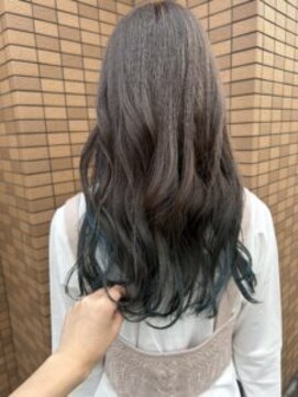 ヘアーメイク ラグズ(Hair Make Luxtz) インナカラーミントブルー/ゆるふわロング