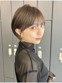 暗髪×束感ショート×小顔立体カット